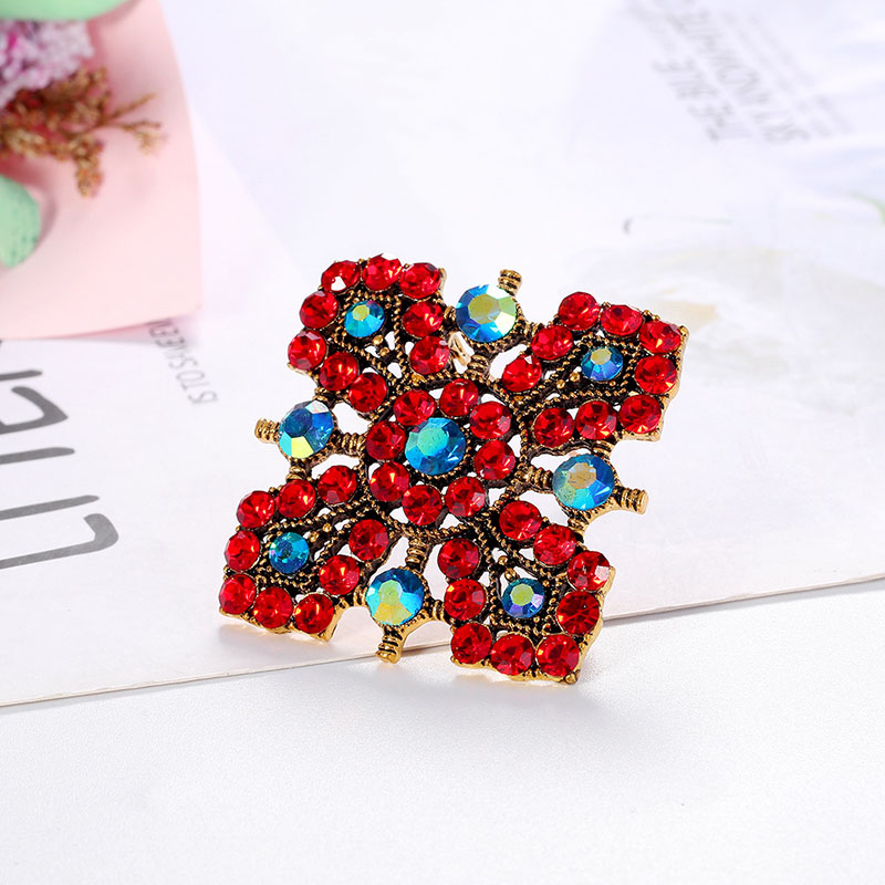 Wholesale Creative Corsage Red Ladies Vintage Painted Rhinestone Brooch