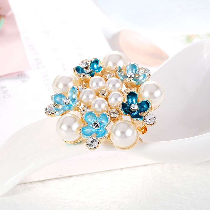 Wholesale Simple Temperament Blue Flowers With Diamonds Corsage Alloy Pearl Floral Pins