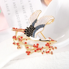 Wholesale Exquisite Retro National Wind Flying Crane Wax Plum Flower Brooch