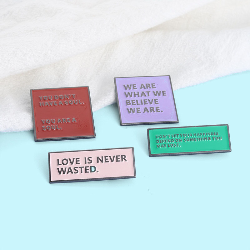 Wholesale Jewelry Personalized Simple Letter Brooch