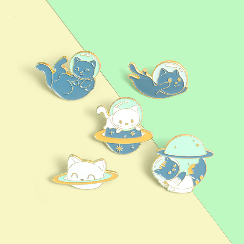 Wholesale Star Space Little White Cat Brooch