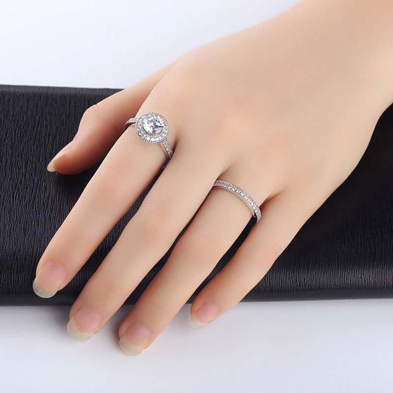 Classic Micro-set Zirconia Imitation Diamond Ring Engagement Couple Supplier