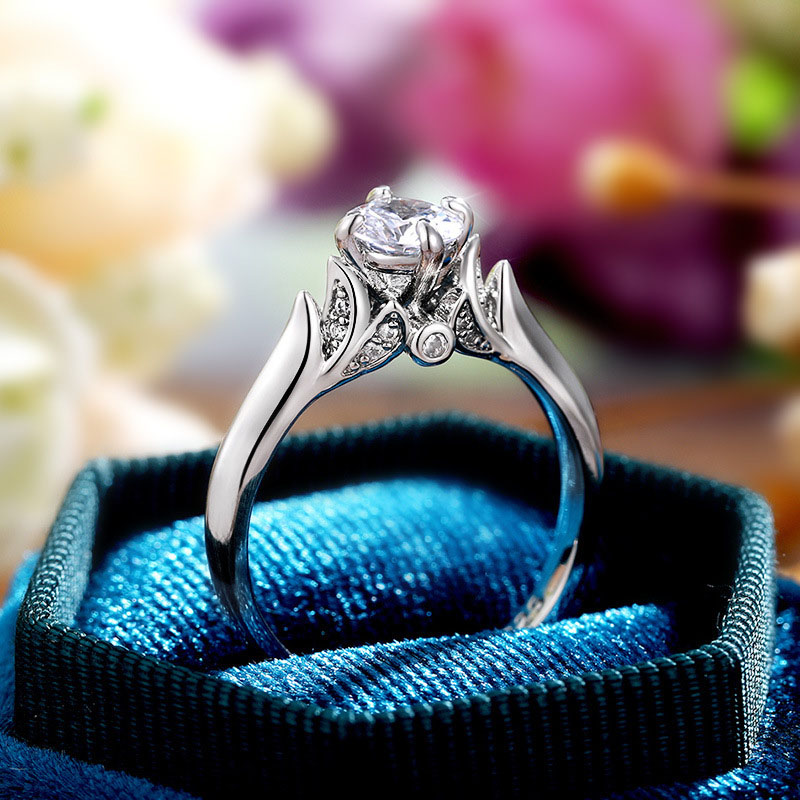 Wholesale Fashion Engagement Ring With Four Claws And Aaa Zirconia