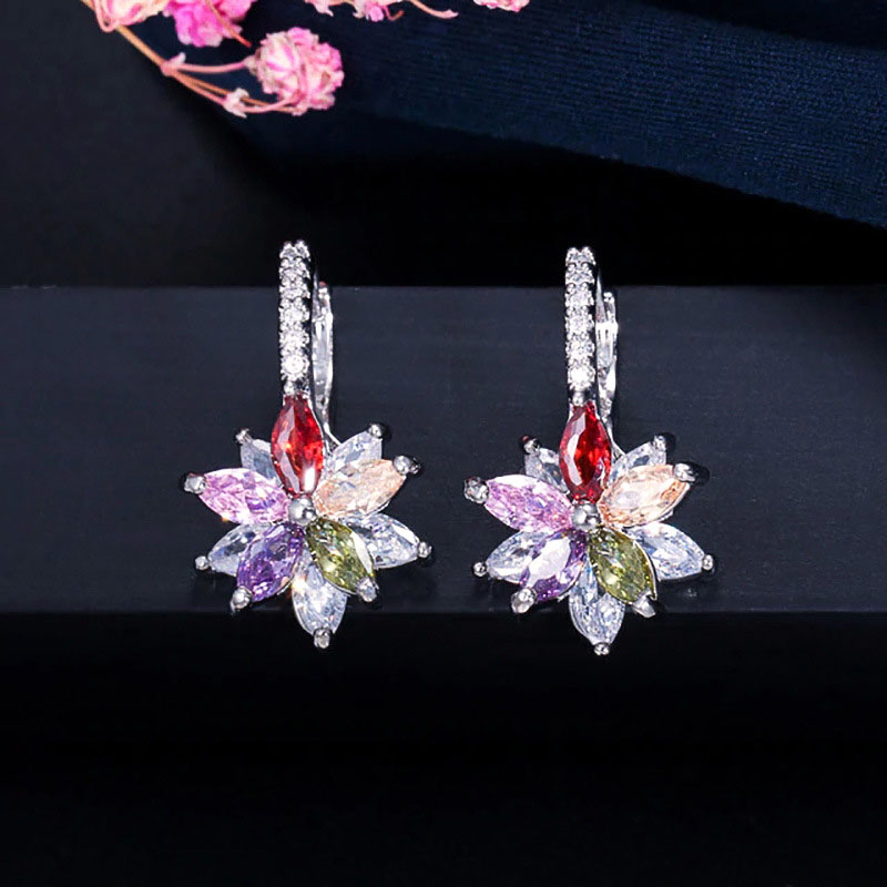 Wholesale Fashion Exquisite Flower Ladies Earrings Shiny Multi-color Creative Flowers