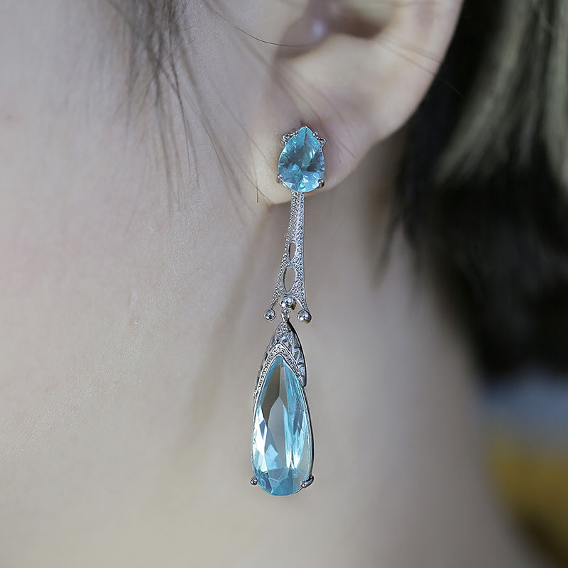 Wholesale Simple Atmosphere Drop Earrings Matching Sky Blue Crystal Earrings