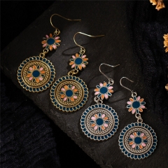Small Daisy Fresh Carved Flower Pattern Earrings Manufacturer