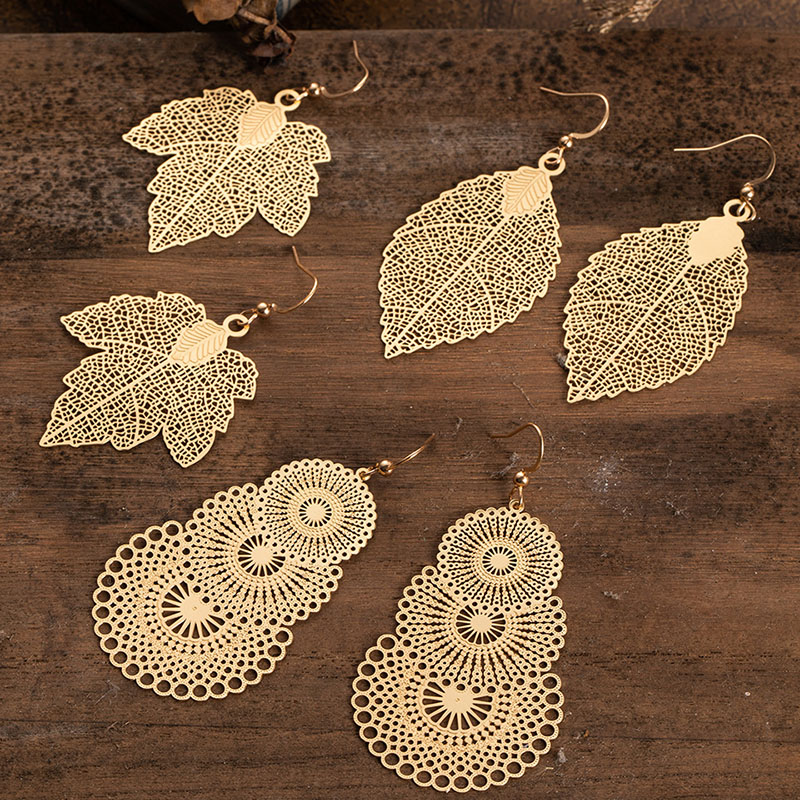 Metal Leaf Earrings Hollow Carved Long Earrings Distributor