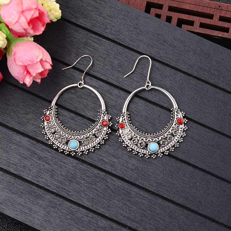 Exaggerated Openwork Floral Earrings Half-moon Inlaid With Stones Alloy Earrings Manufacturer
