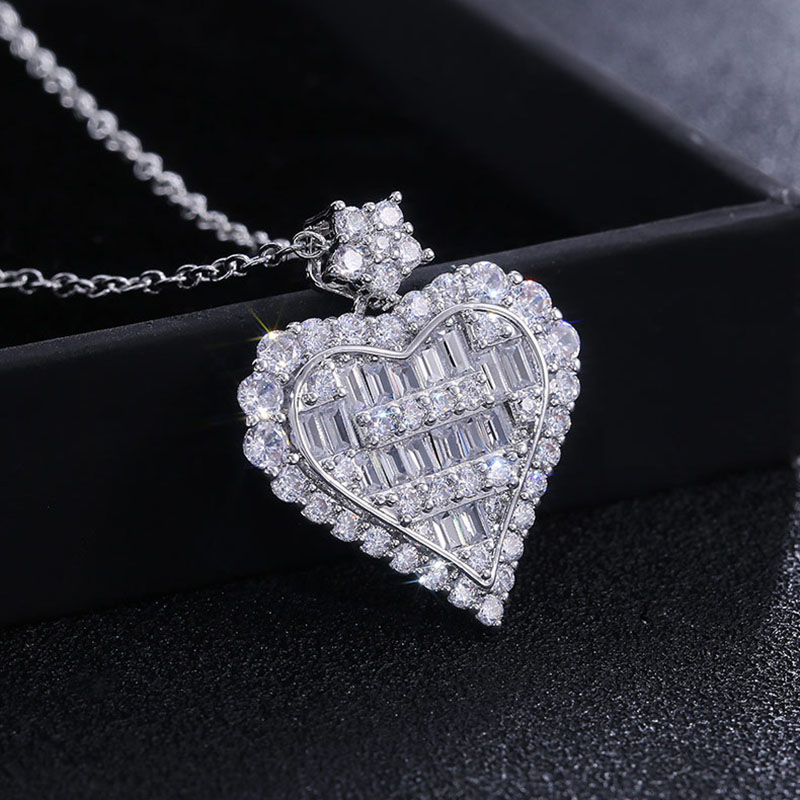 Love Heart Shaped Zirconia Group Setting Engagement Collarbone Necklace Supplier