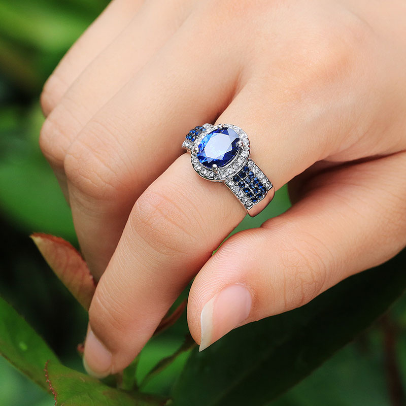 Fashionable Rhinestone Engagement Ring With Imitation Sapphire Distributor