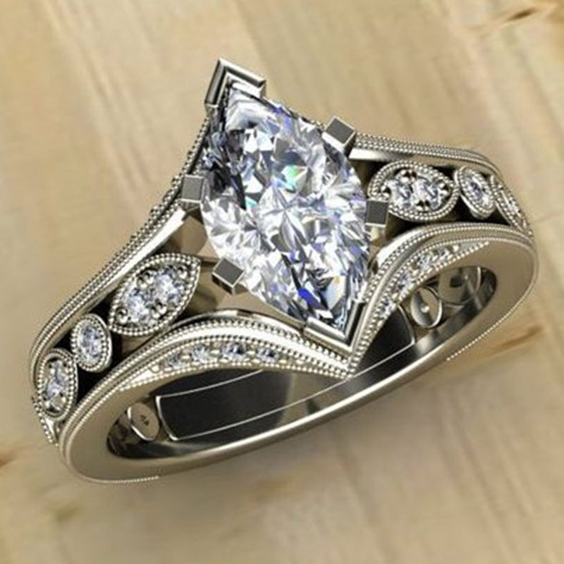 Hollow Design Style Fashion Horse Eye Zircon Ring Supplier