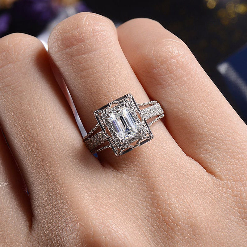 High-grade Luxury Full Diamond Micro-set Zirconia Ring Supplier