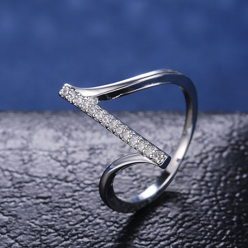 Fashion Simple Single Line Micro-set Zirconia Ring Supplier