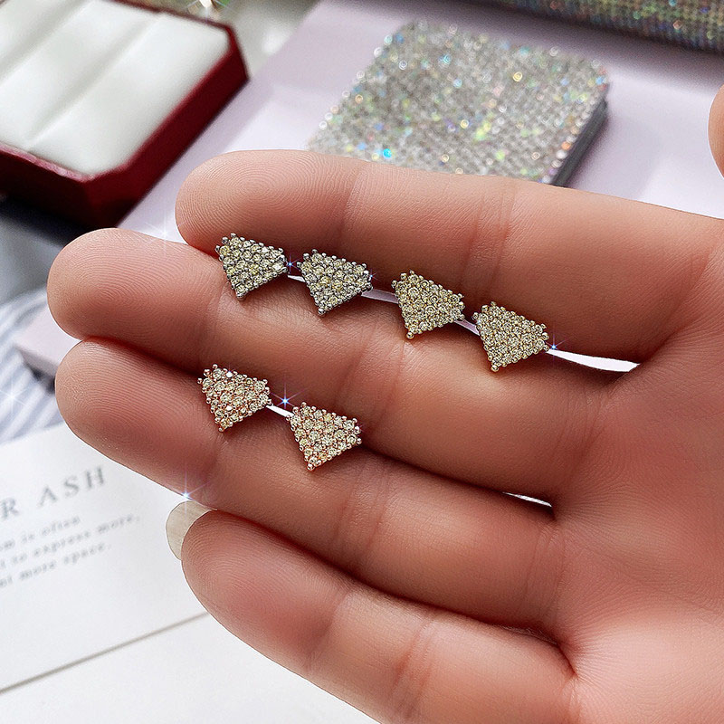 Temperament Flash Diamond Geometry Diamond Light Luxury Fashion Triangle Trend Earrings Supplier