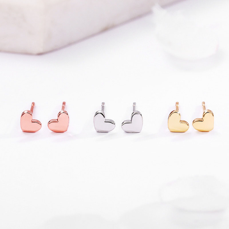 Sweet And Small Mini Glossy Heart Stud Earrings Supplier