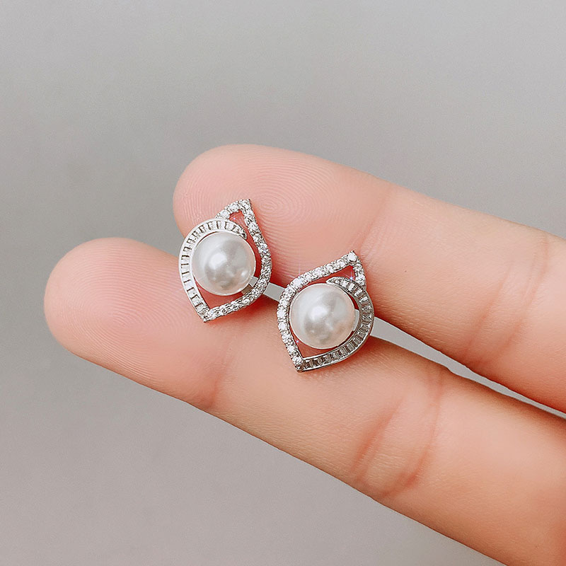 Baroque Temperament Imitation Pearl Earrings Geometric Earrings Simple And Versatile Supplier