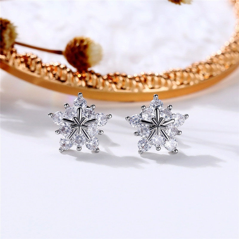 Fashion Zircon Snowflake Earrings Full Of Diamonds Pentagram Christmas Earrings Supplier