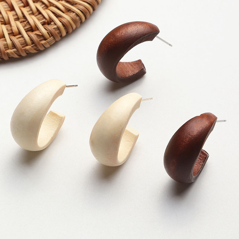 Wholesale Simple Wooden Earrings Female Vintage Fashion Elegant Enamel Earrings Circle