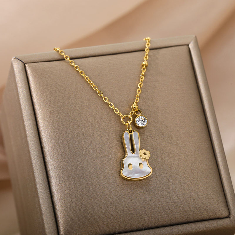 Wholesale Fashion Personalized Pendant Sweater Chain Titanium Steel Collarbone Chain