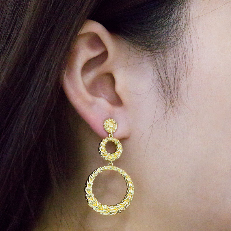 Luxury Gold-plated Earrings Exaggerated Long Earrings Creative 8 Twist Shape Distributor