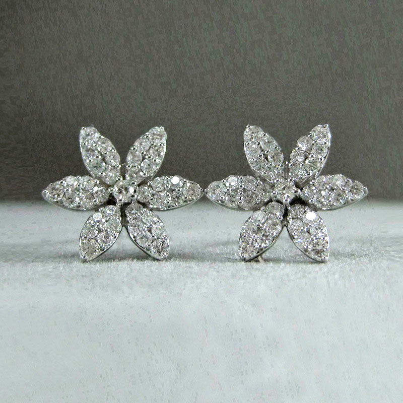Wholesale Jewelry Playful Snowflake Flower Zirconia Earrings Simple And Versatile Short Earrings