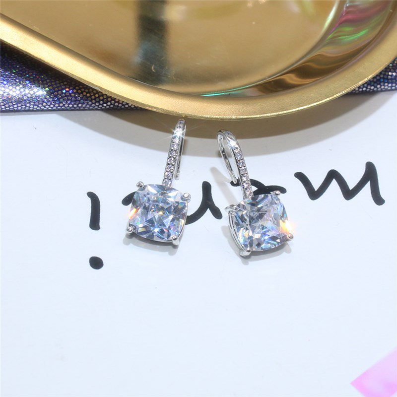 High-end Atmospheric Matching Square Zircon Earrings Distributor
