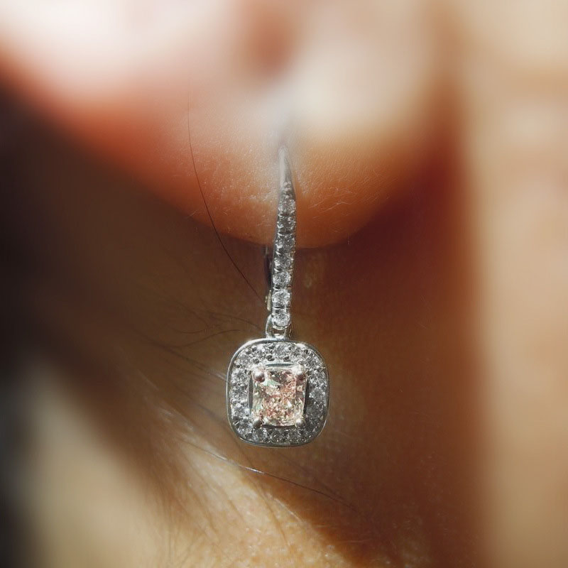 Fashion Ladies Micro-set Full Of Diamonds Hundred Match Earrings Buckle Distributor