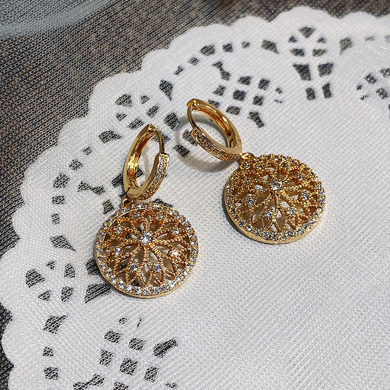 Wholesale Jewelry Exquisite Fashion Gold Micro-set Flower Earrings Earrings