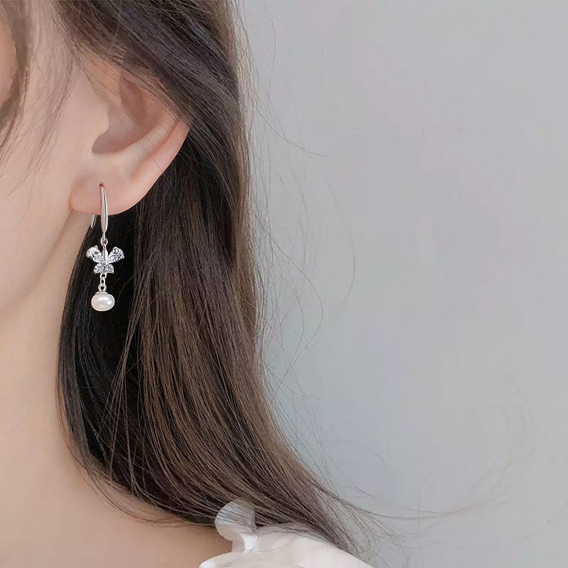 Wholesale Jewelry Fashionable Light Luxury Micro-encrusted Zirconia Butterfly Ladies' Earrings