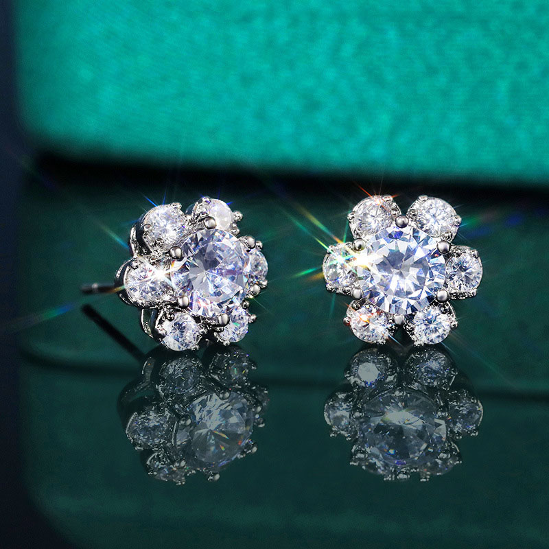 Wholesale Jewelry High-grade Exquisite Petal Zircon Earrings Trendy Ladies Flower