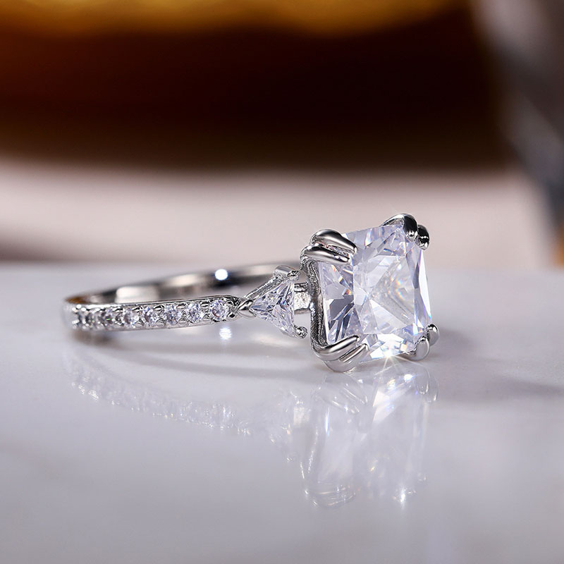 Wholesale Jewelry Simple Ring With White Gold Plated Micro Setting Ring