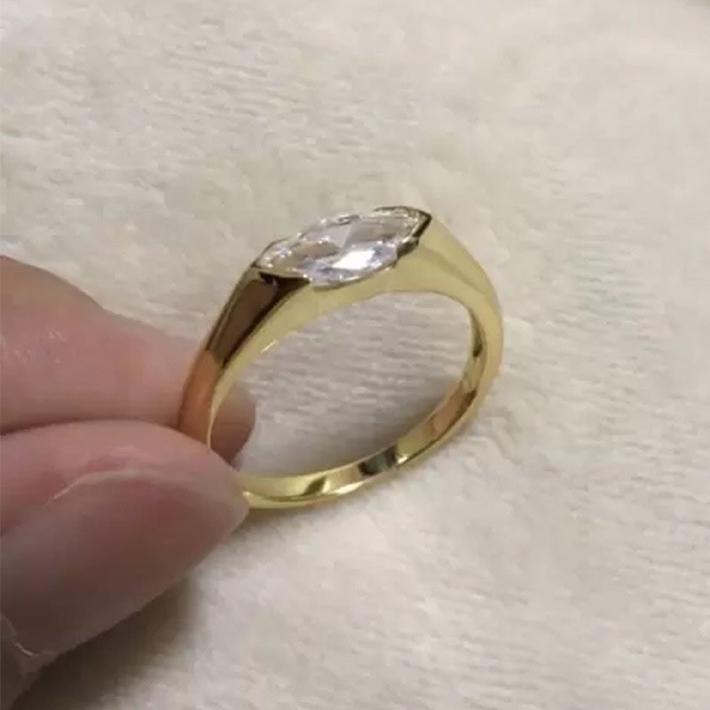 Wholesale Jewelry Fashion Simple Horse Eye Shaped Zirconia Ring