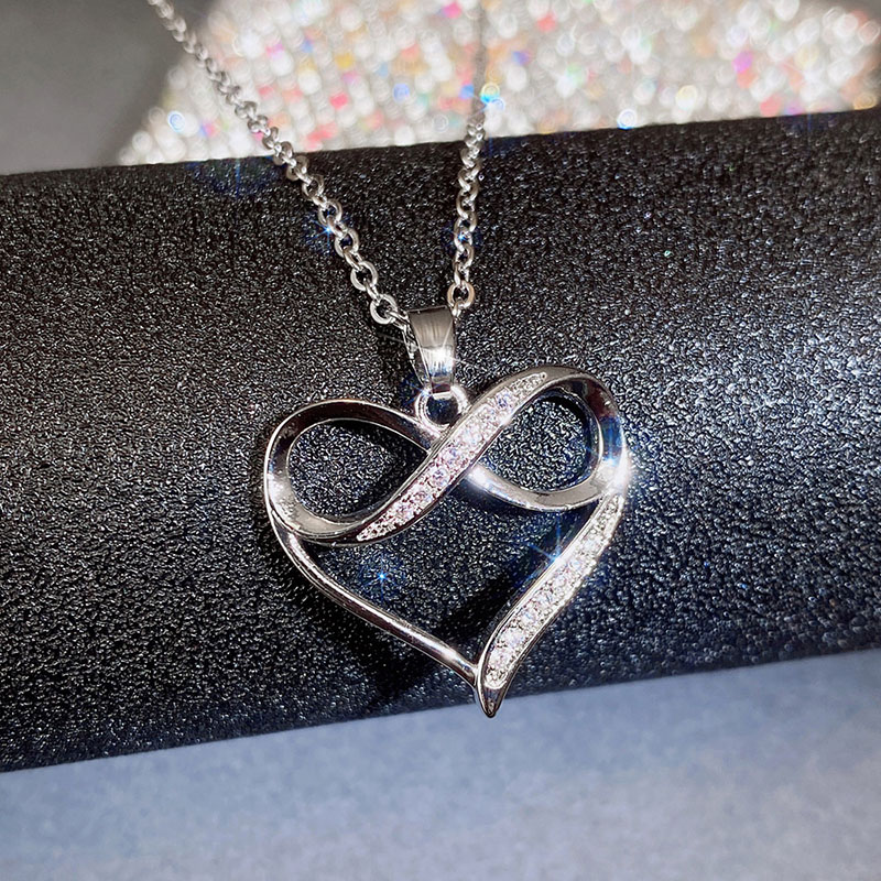Wholesale Jewelry 8 Letter Necklace Love Clavicle Chain