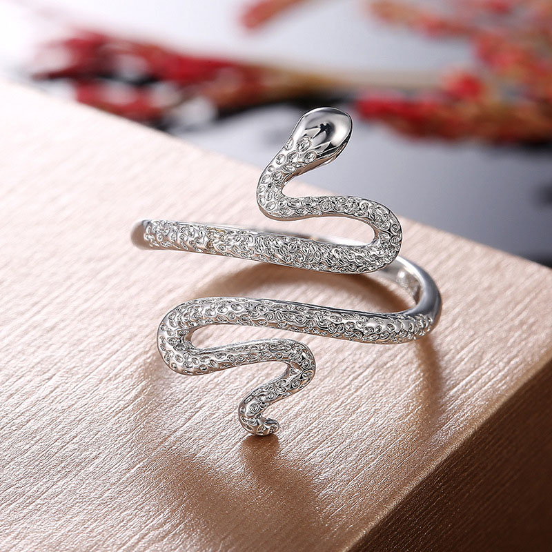 Fashion Personality Exaggerated Spirit Snake Ring Punk Style Distributor