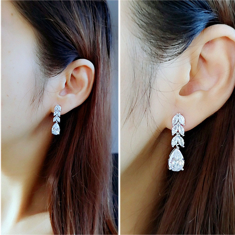 Fashion Medium Length Zirconia Earrings Leaf Drop Shaped Supplier