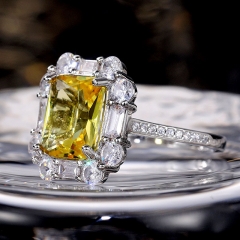 Shiny Yellow Zircon Engagement Ring Distributor