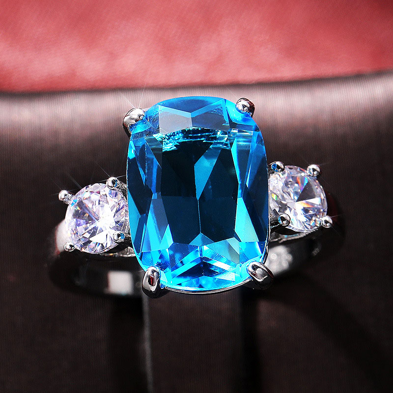 Wholesale Jewelry Super Flash Aquamarine Zirconia Temperament Ring