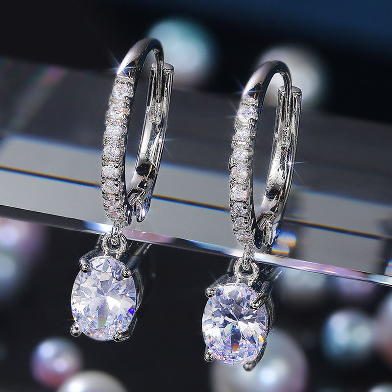 Short Delicate Earrings With Round Zirconia Stones Manufacturer