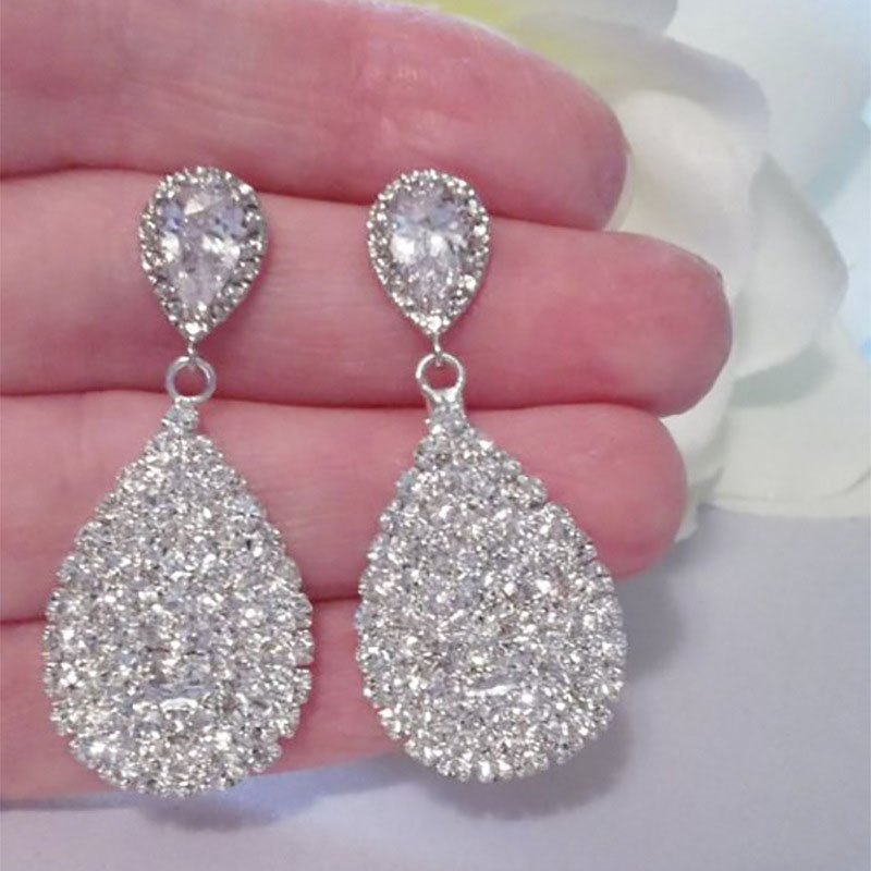 Pear Shaped Airy Long Teardrop Rhinestone Stud Earrings Supplier