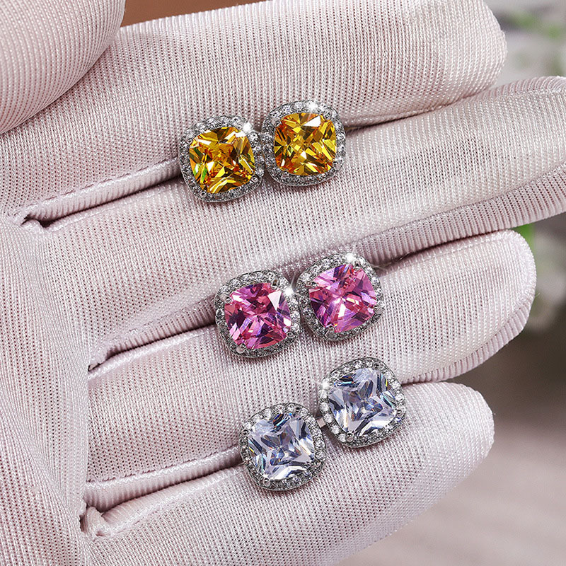 Classic Four Claw Aaa Square Zirconia Stud Earrings Manufacturer