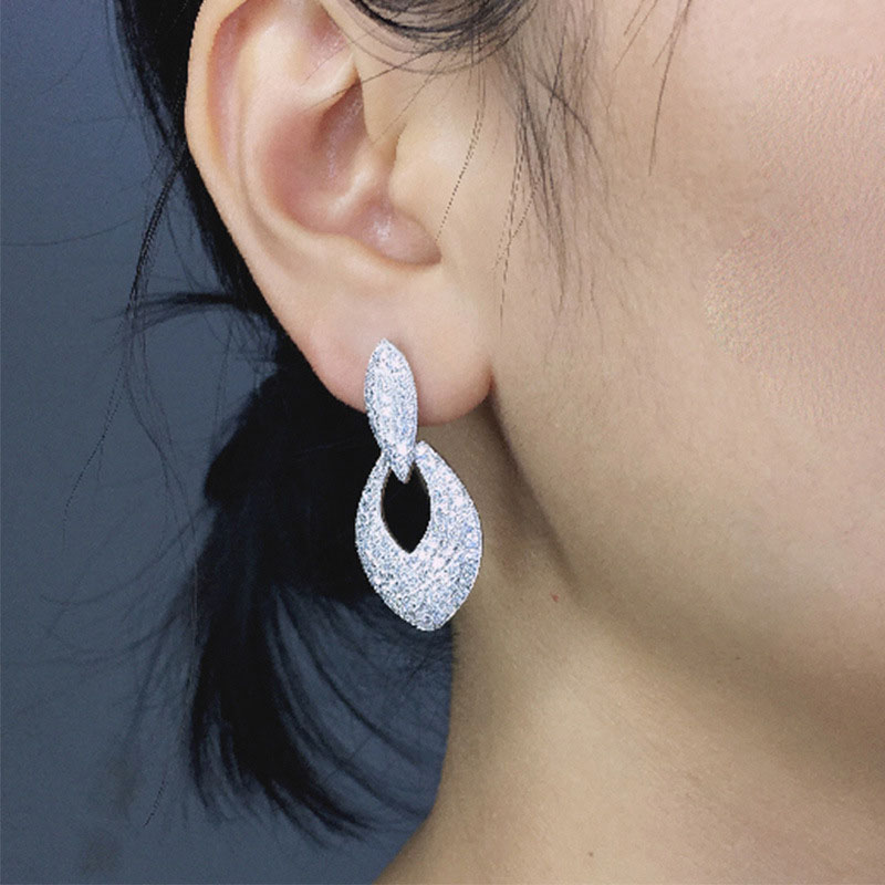 Cut-out Drop Earrings With Glittering Diamonds And Full Zirconia Earrings Manufacturer