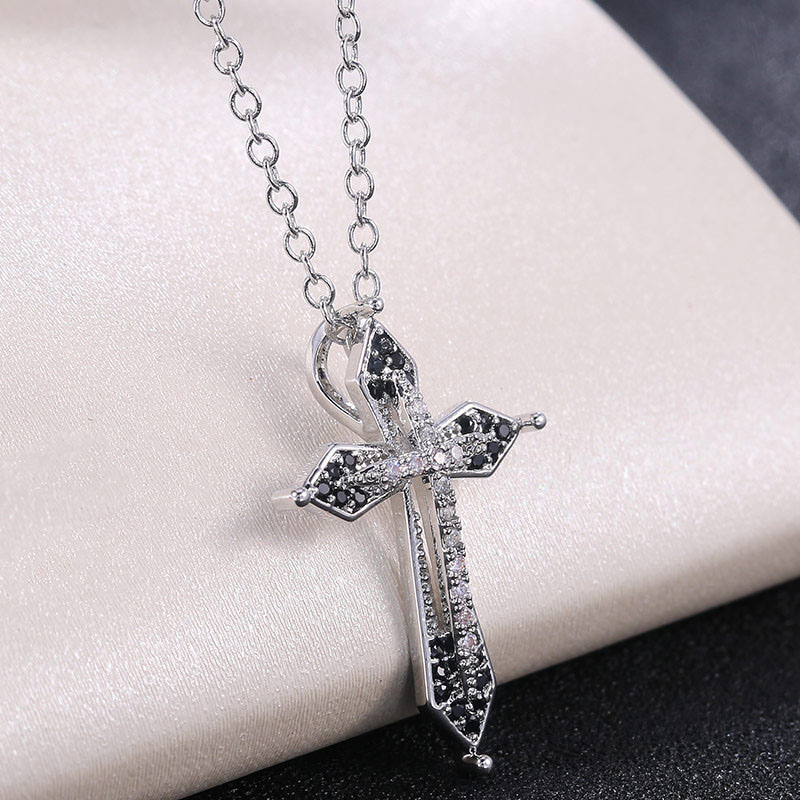 Simple Cross Chain Pendant Supplier
