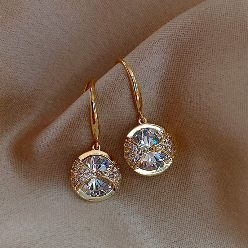 Wholesale Round Large Diamond Earrings Simple And Stylish