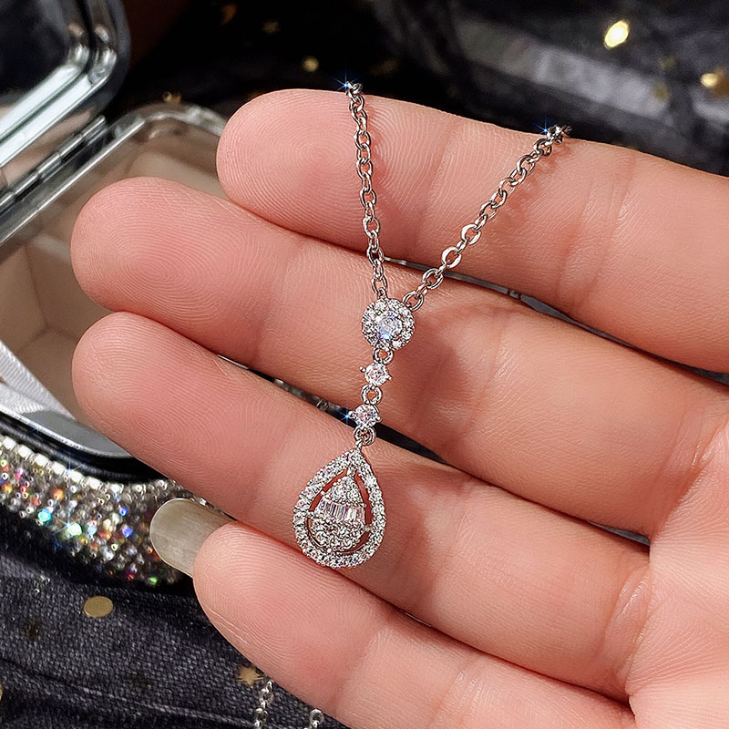 Wholesale Creative Simulated Water Drop Pear Shaped Lock Necklace