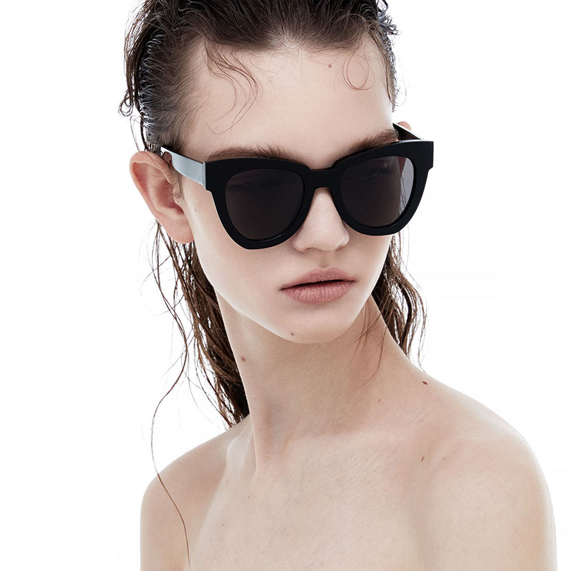Wholesale Fashion Large Frame Sunglasses Trendy Marine Piece