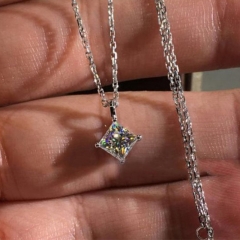 Super Sparkly Four Claw Diamond Set Zircon Necklace Manufacturer