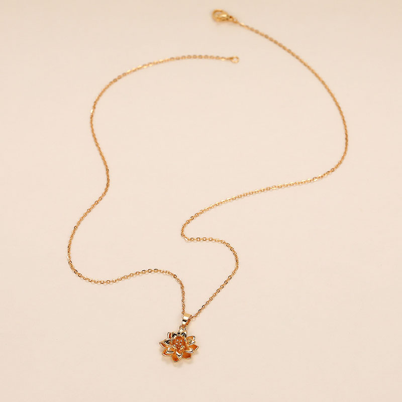 Fashionable And Atmospheric Lotus Flower Pendant Necklace With Personality And Versatility Supplier