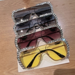 Diamond Encrusted Large Frame Square Sunglasses Supplier