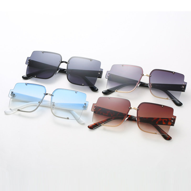 Personalized Half-frame Square Sunglasses Rice Studded Glasses Distributor