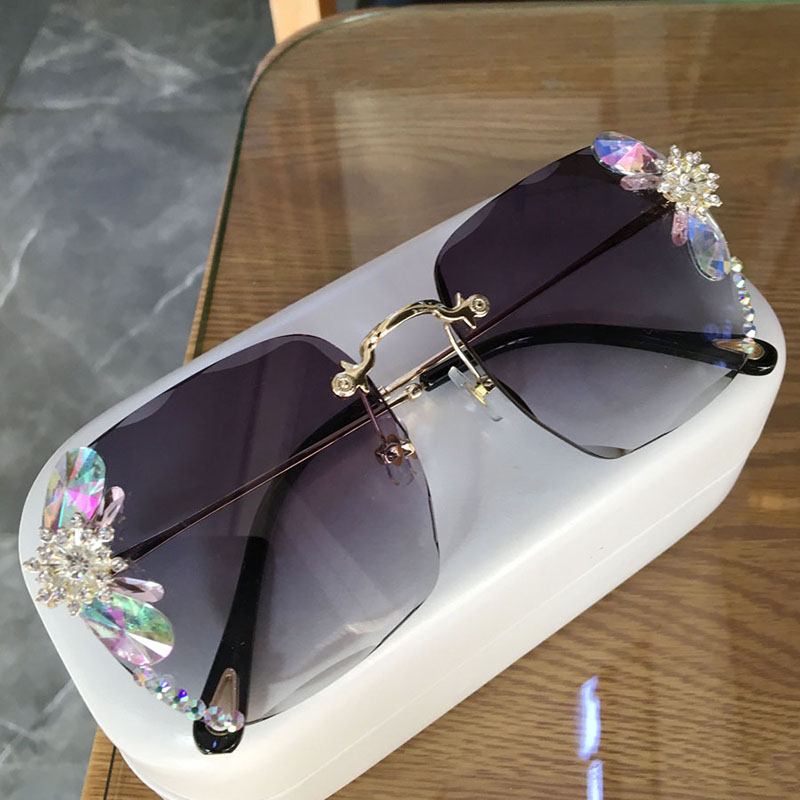 Rimless Trendy Rhinestone Gradient Wah Sunglasses Distributor